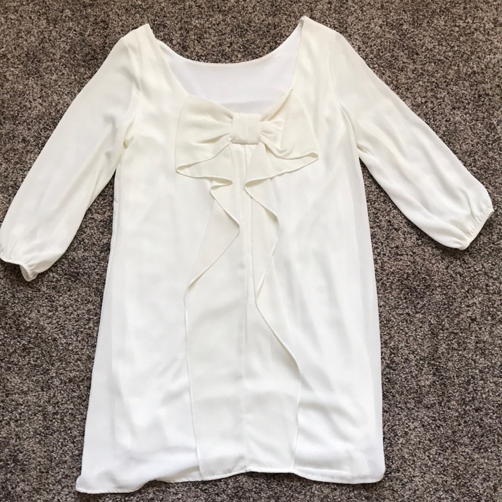 Women’s White Dress with bow on the back